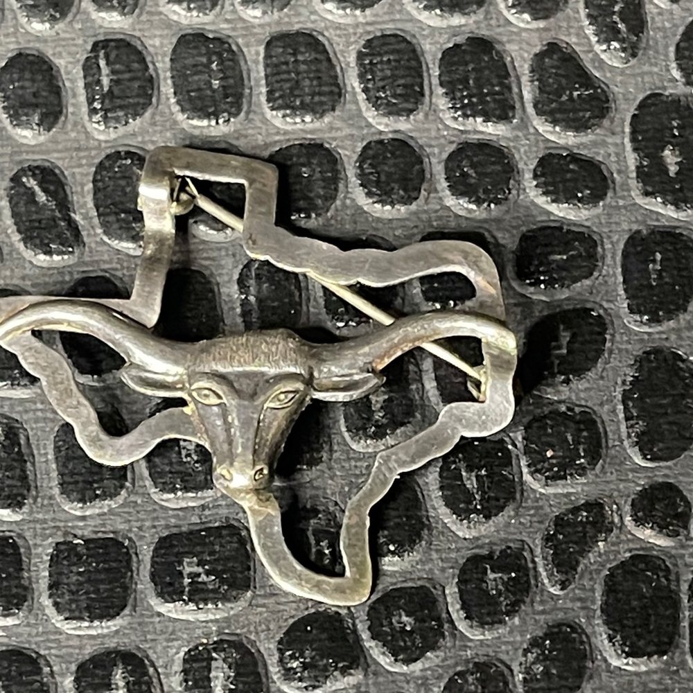 Longhorn Fans: Vintage Sterling Silver Longhorn Head pin